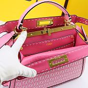 Fendi Peekaboo Pink Size 33 x 12 x 24 cm - 2