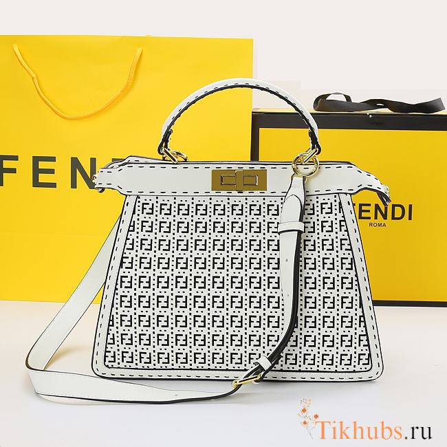 Fendi Peekaboo White Size 33 x 12 x 24 cm - 1