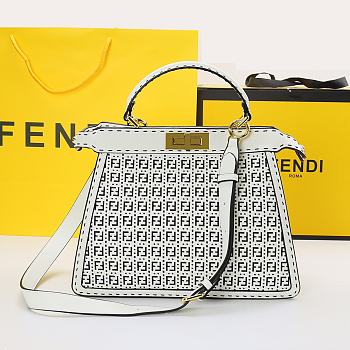 Fendi Peekaboo White Size 33 x 12 x 24 cm