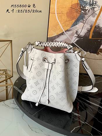 LV Muria Mahina Leather White M55800 Size 25x25x20 cm