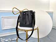 LV Muria Mahina Leather Black M55800 Size 25 x 25 x 20 cm - 1