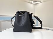 LV Muria Mahina Leather Black M55800 Size 25 x 25 x 20 cm - 3