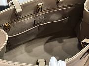 Louis Vuitton Onthego GM Elephant Gray M44925 Size 41 x 34 x 19 cm - 4