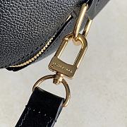 LV Speedy Bandoulière 25 Pure Black M58947 Size 25 x 19 x 15 cm - 6