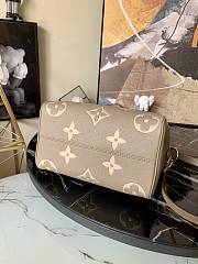 Louis Vuitton Speedy Montaigne Apricot M58947 Size 25 x 19 x 15 cm - 3