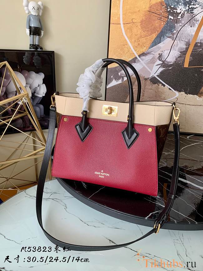 Louis Vuitton On My Side Tote Bag M53823 Size 30.5 x 24.5 x 14 cm - 1
