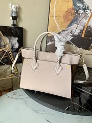 Louis Vuitton On My Side Tote Bag Apricot M53823 Size 30.5 x 24.5 x 14 cm - 2