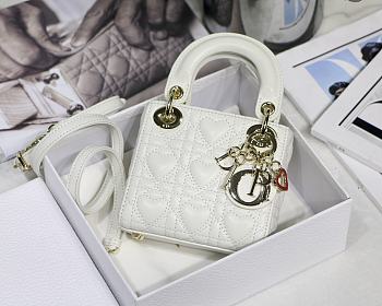 Dior Lady Mini White M6009 Size 12 x 10 x 5 cm