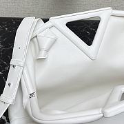 Bottega Veneta Point White 440999 Size 35 x 12 x 6.5 cm - 6