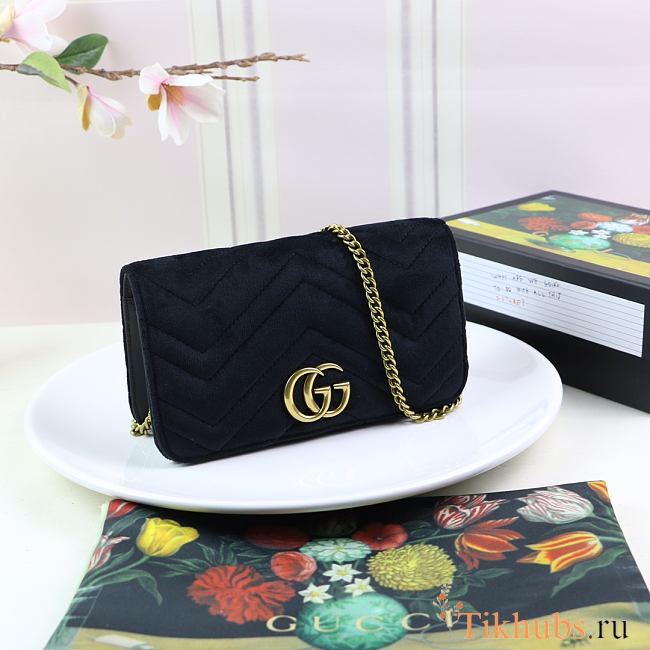 Gucci Marmont Mini Chain Bag Black 488426 Size 18 x 10 x 5 cm - 1
