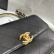 Chanel Pearl Messenger Bag Size 20 x 5 x 16 cm - 6