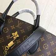 LV Original Monogram Flower Zipped Tote Mm Black M44347 Size 36 x 28 x 17 cm - 3