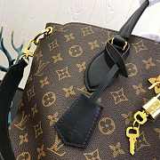 LV Original Monogram Flower Zipped Tote Mm Black M44347 Size 36 x 28 x 17 cm - 2