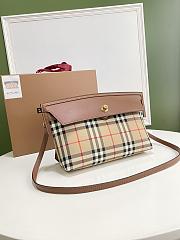 Burberry Clutch Society-Cerdy Handbag Size 31 x 7 x 18 cm - 3