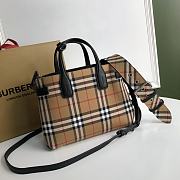 Burberry Handbag Red Vintage Size 25 x 12 x 19 cm - 4