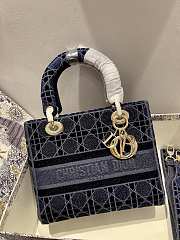 Dior Lady D-Lite Reverse 02 Size 24 x 20 x 11 cm - 3