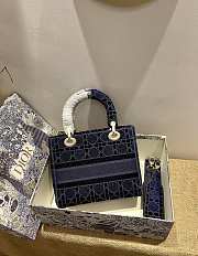 Dior Lady D-Lite Reverse 02 Size 24 x 20 x 11 cm - 6