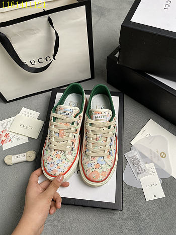 Gucci Shoes 01