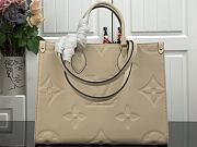 LV Onthego Embossed White M44925 Size 34 x 26 x 15 cm - 2