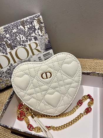 Dioramour Dior Caro Heart Chain Bag 5097 Size 11 x 10 x 1.5 cm