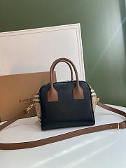 Burberry Cube-Cube Canvas Bag Size 34 x 19 x 21 cm - 4