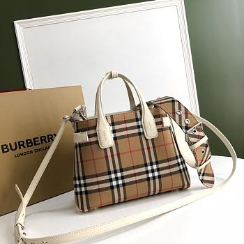 Burberry Banner Handbag Size 25 x 12 x 19 cm