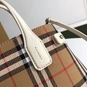 Burberry Banner Handbag Size 25 x 12 x 19 cm - 2