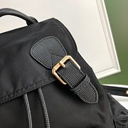 Burberry Medium-Sized Military Backpack Black Size 22 x 14 x 33 cm - 4