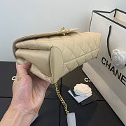 Chanel Handbag Beige AS1175 Size 14 x 23 x 9 cm - 5