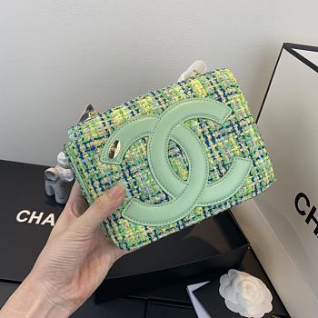 Chanel Flap Bag AS0321 Size 13 x 18 x 8 cm