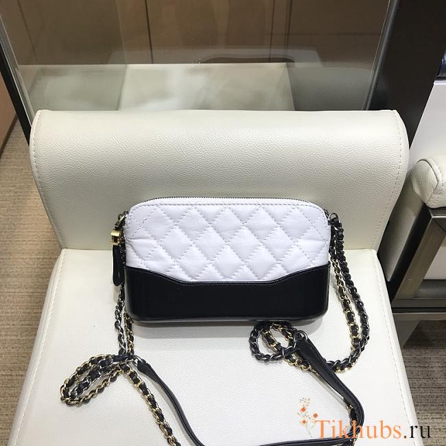 Chanel Gabrielle White/Black 94505 Size 18 x 6 x 11 cm - 1