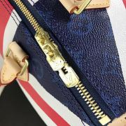 LV Pillow Bag M40391 Size 30 cm - 4