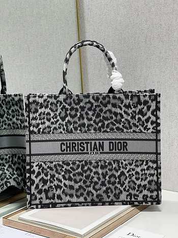 Dior Book Tote Shopping Bag Gray Leopard Print Large 1286 Size 41 x 32 cm