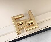 Fendi Touch Smooth Calfskin White Size 26.5 x 10 x 19 cm - 4