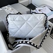 Chanel 21 Autumn White Size 26 cm - 5