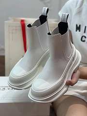 Alexander McQueen Boots Leather in White - 3