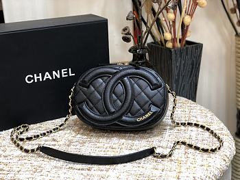 Chanel Camera Bag 1757 Size 13 x 20 x 5 cm