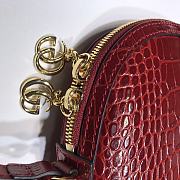 Gucci Red Crocodile Color 499621 Size 23 x 19 x 8 cm - 4