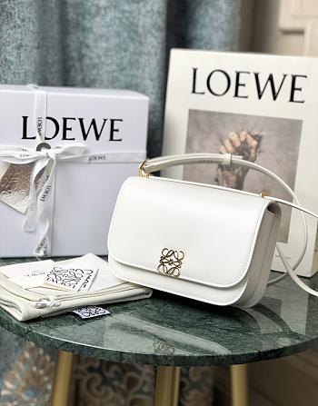 Loewe Box Dream White Size 18.5 x 12.5 x 6 cm