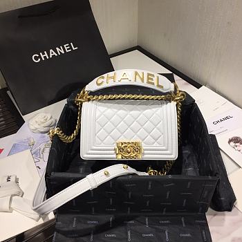 Chanel Leboy White Size 20 cm