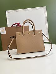 Burberry Title-Tyler Handbag Beige Size 26 x 13.5 x 20 cm - 6