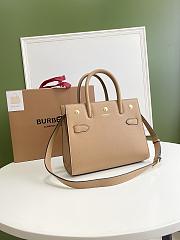 Burberry Title-Tyler Handbag Beige Size 26 x 13.5 x 20 cm - 2