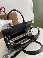 Burberry Title-Tyler Handbag Black Size 26 x 13.5 x 20 cm - 2