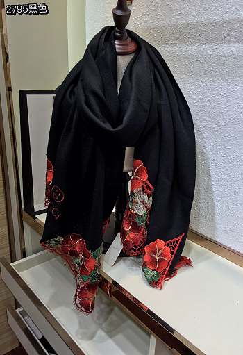 Gucci Scarf 200 x 70 cm