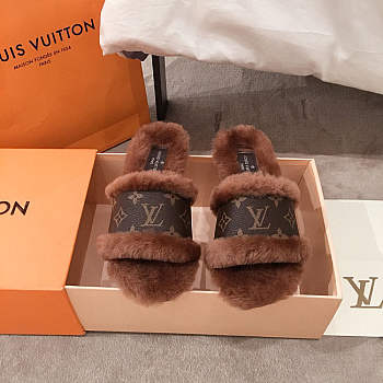 Louis Vuitton Slippers 01