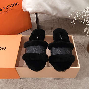 Louis Vuitton Slippers 02
