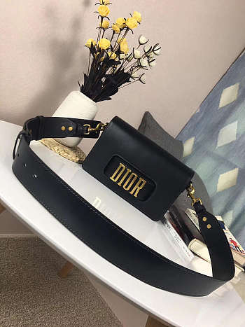 Dior Evolution Bag Black Size 25 x 16.5 x 8 cm