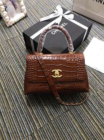 Chanel Crocodile Messenger Chain Bag A93050 Size 25 × 15 × 12 cm