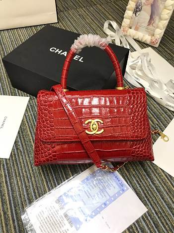 Chanel Crocodile Messenger Chain Bag Red A93050 Size 25 × 15 × 12 cm