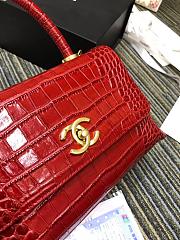 Chanel Crocodile Messenger Chain Bag Red A93050 Size 25 × 15 × 12 cm - 4